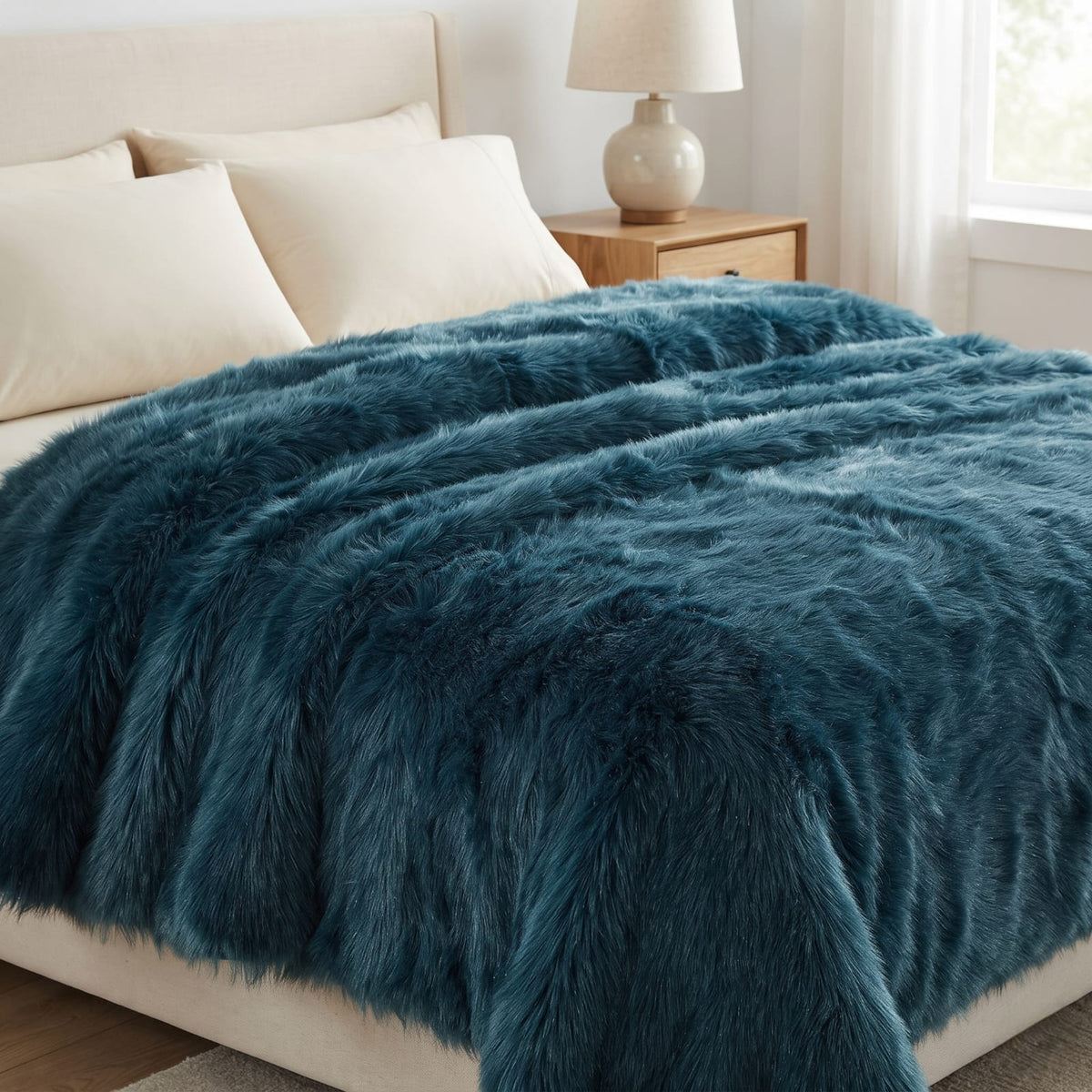 Long Fur Sherpa Winter Quilt – Plush Furry Bed Quilt